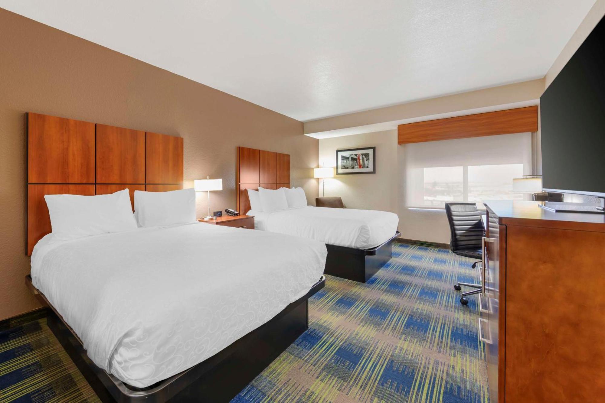 Western Heritage Ontario 3* Rancho Cucamonga