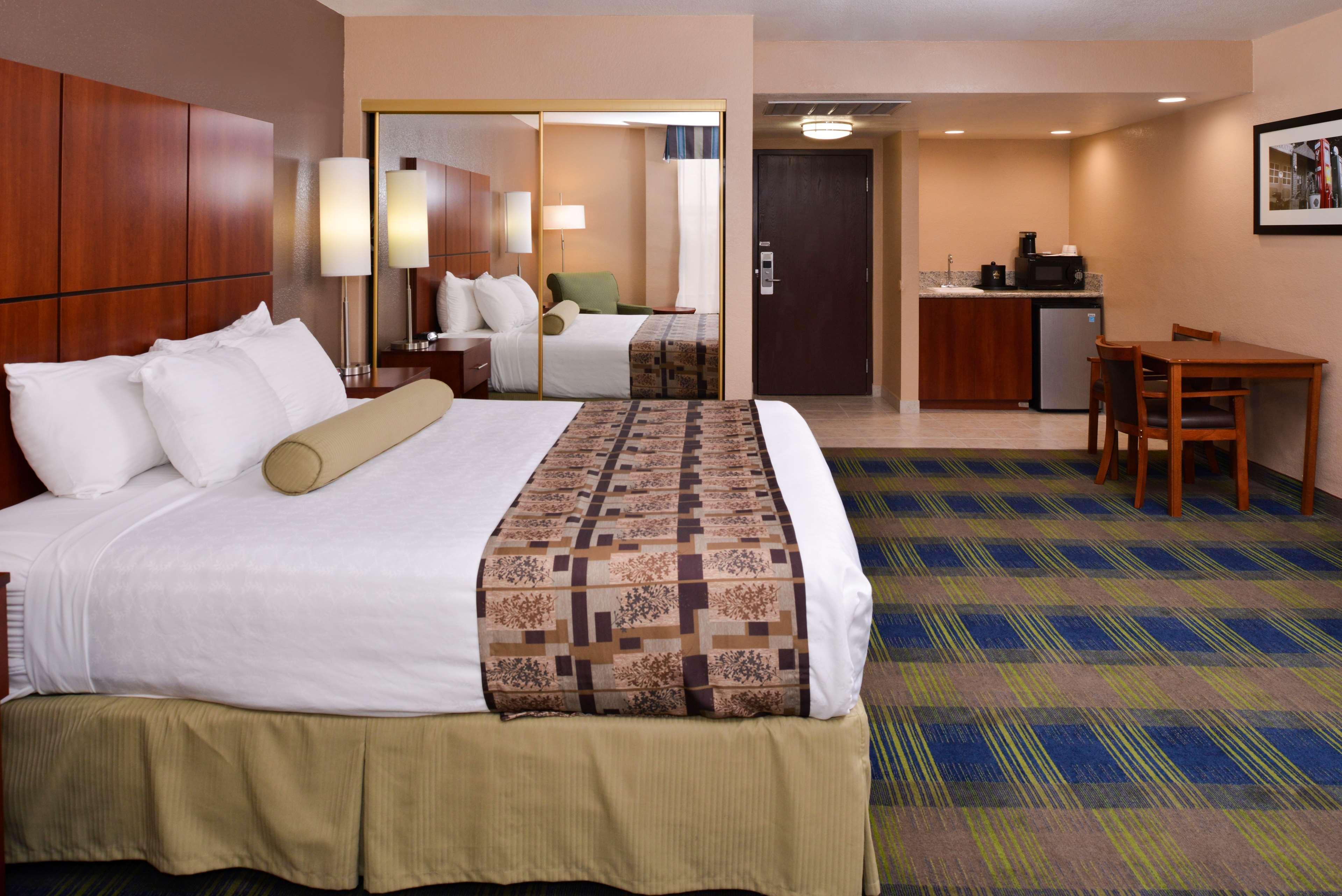 Western Heritage Ontario Rancho Cucamonga