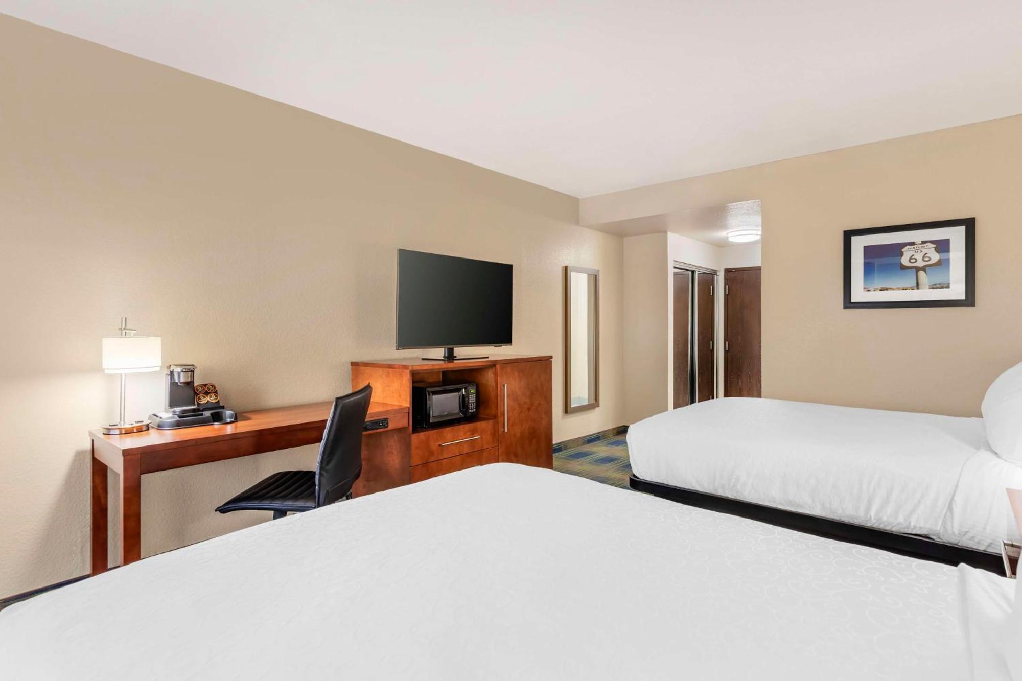 Hotel Western Heritage Ontario 3*