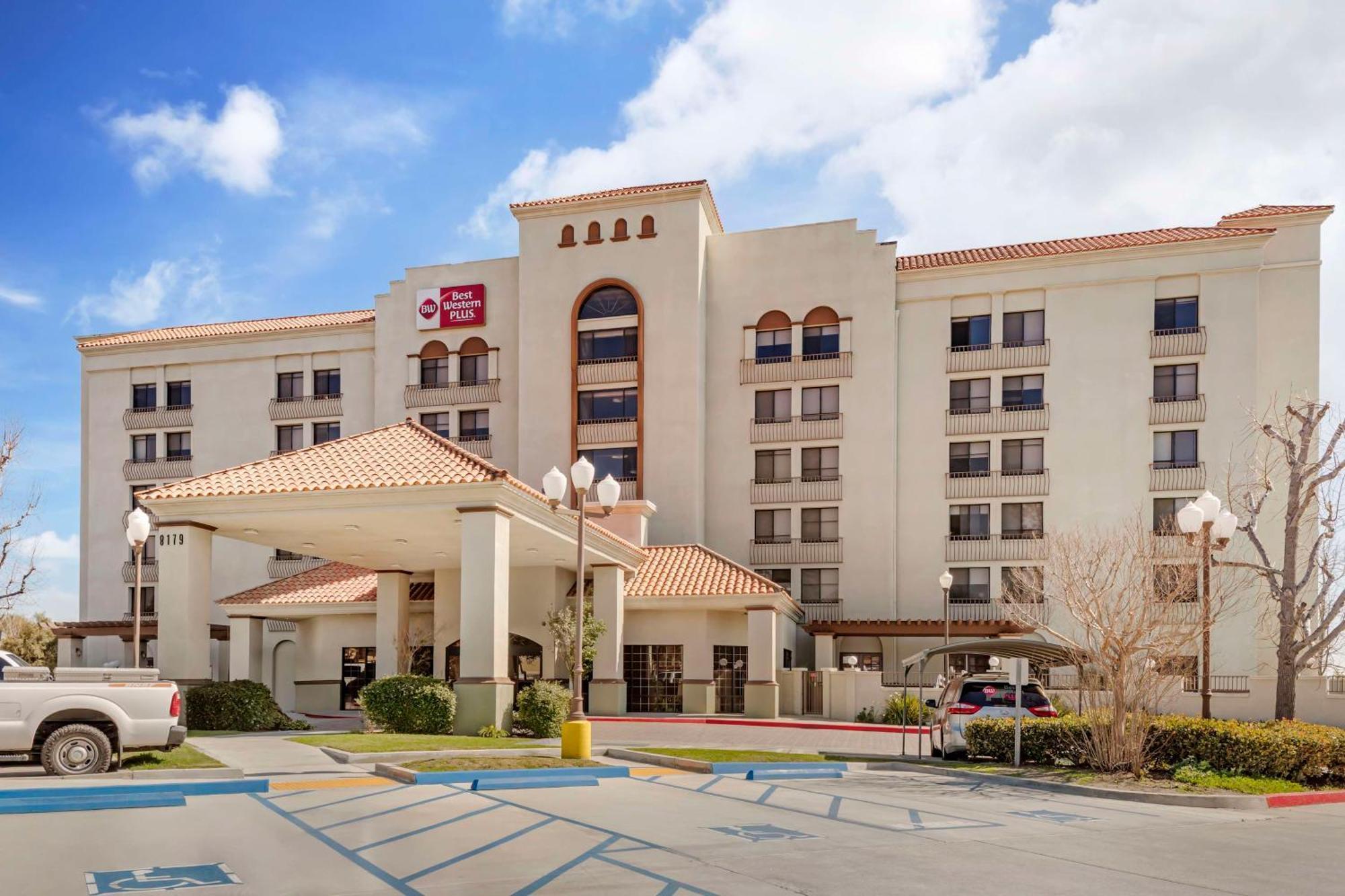 Hotel Western Heritage Ontario 3*